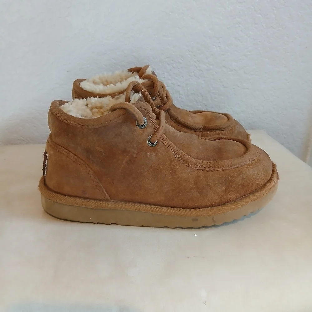 UGG Boys Brown Tan Suede Lace Up Boots Boities Size 10
